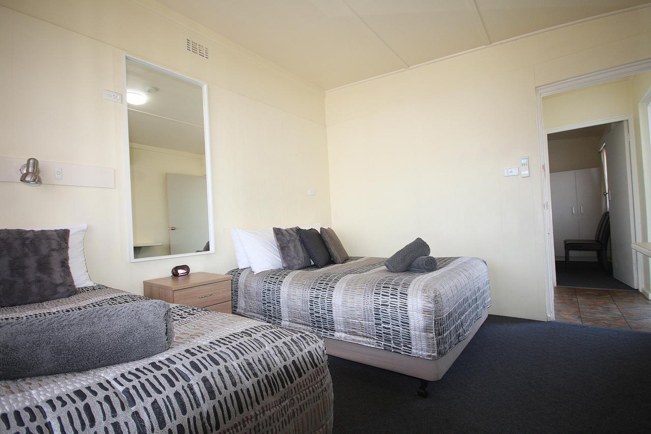 Hi Way Motor Inn Ясс Екстер'єр фото