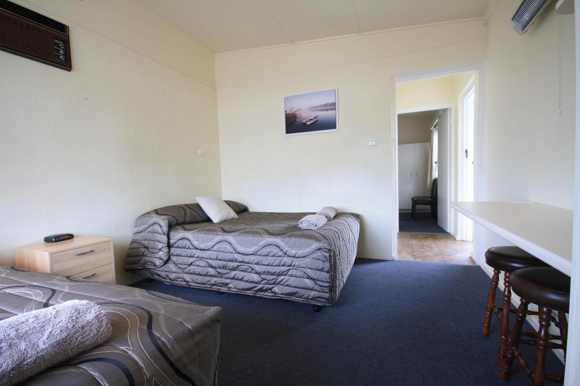 Hi Way Motor Inn Ясс Екстер'єр фото